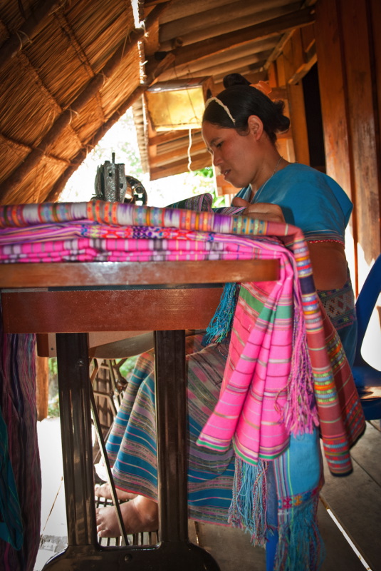 Pwo Karen weaver makes cotton sarong